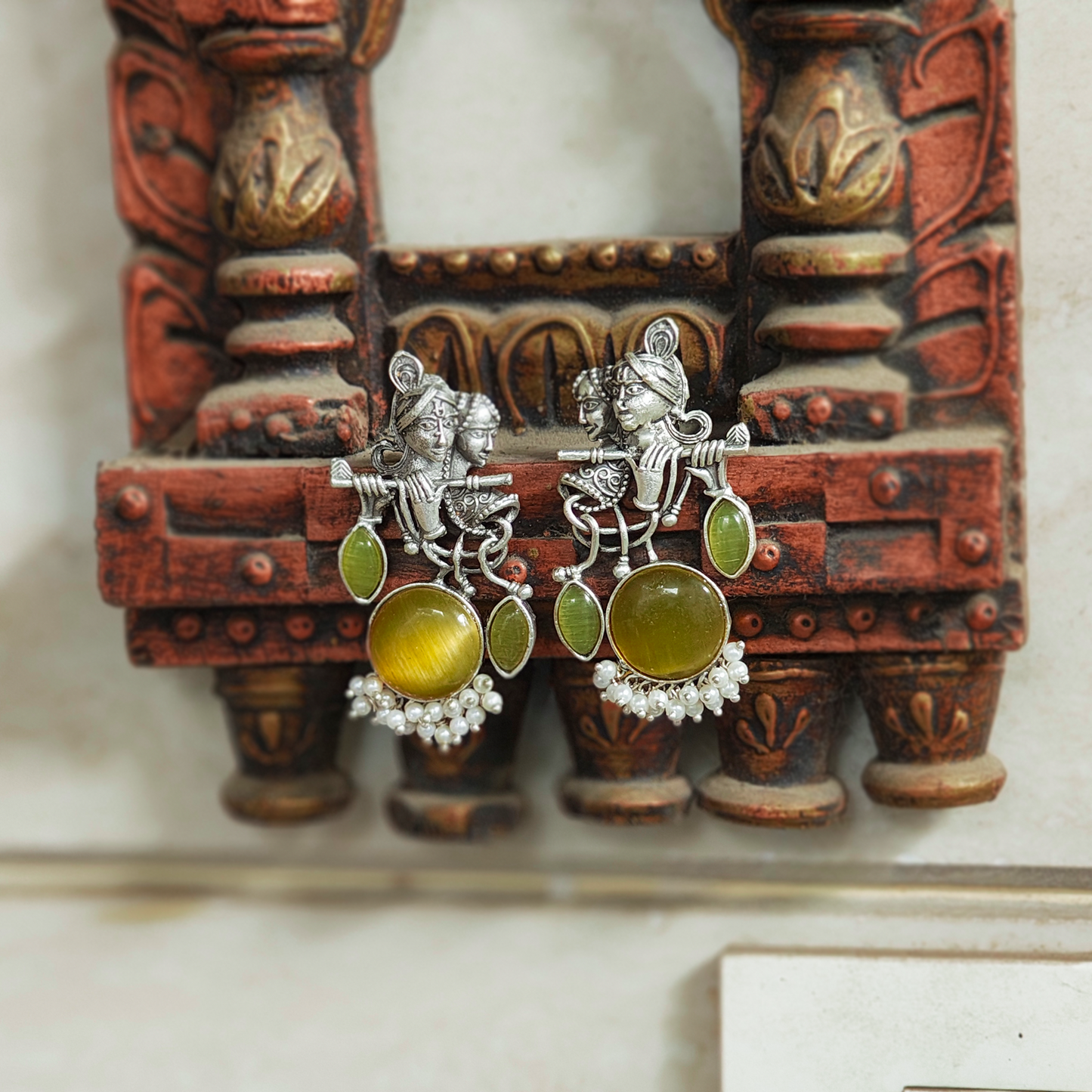 Divine Radha Krishna Drops