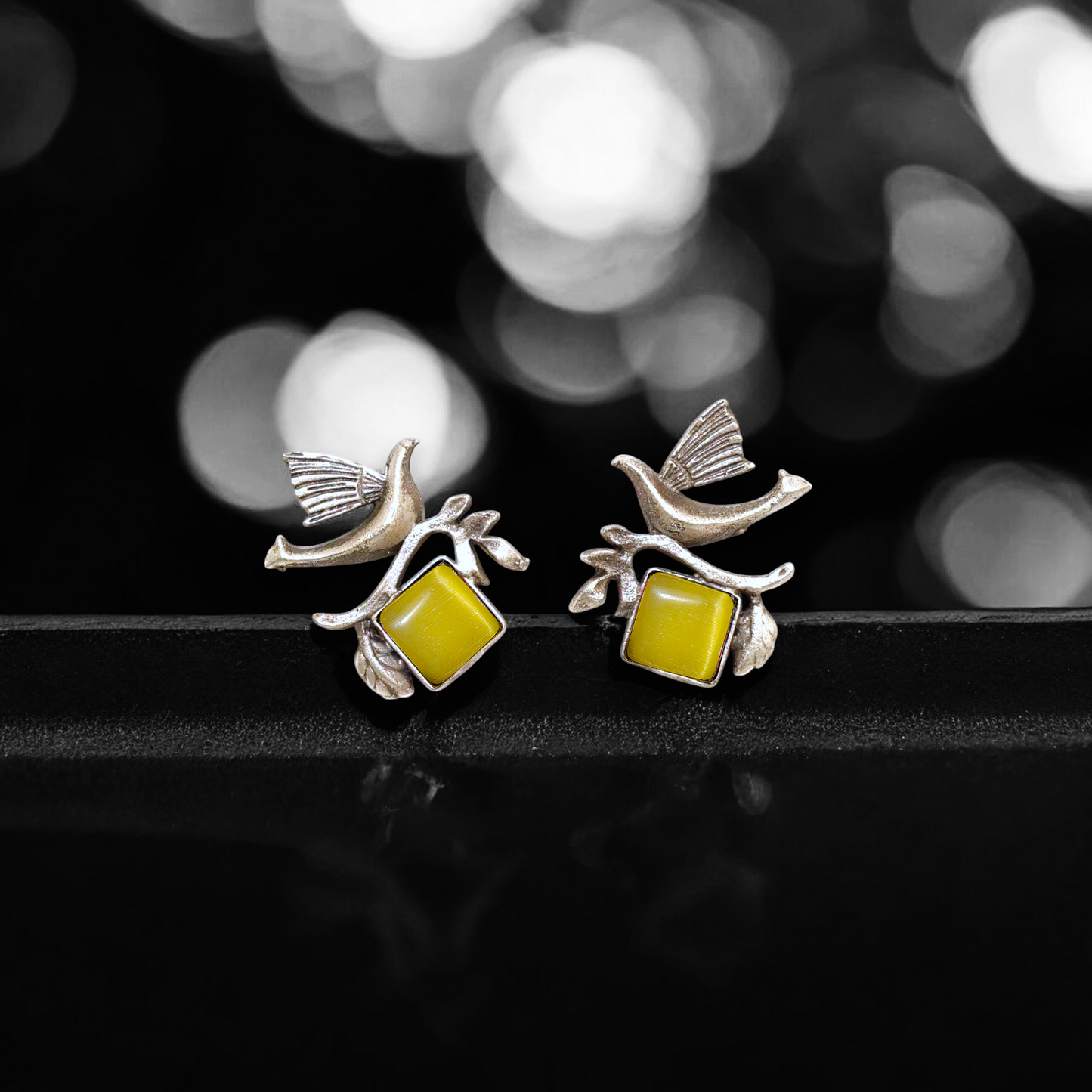 Dove Harmony Studs