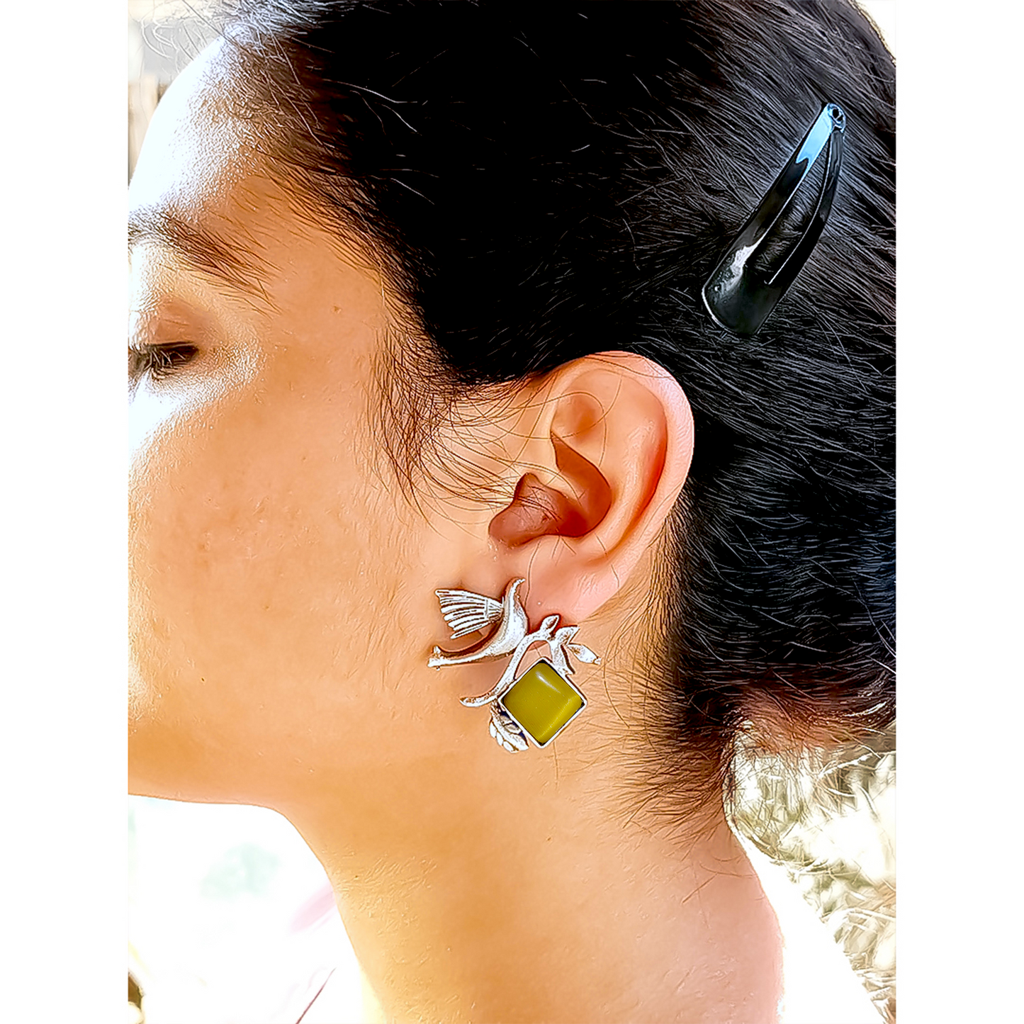 Dove Harmony Studs