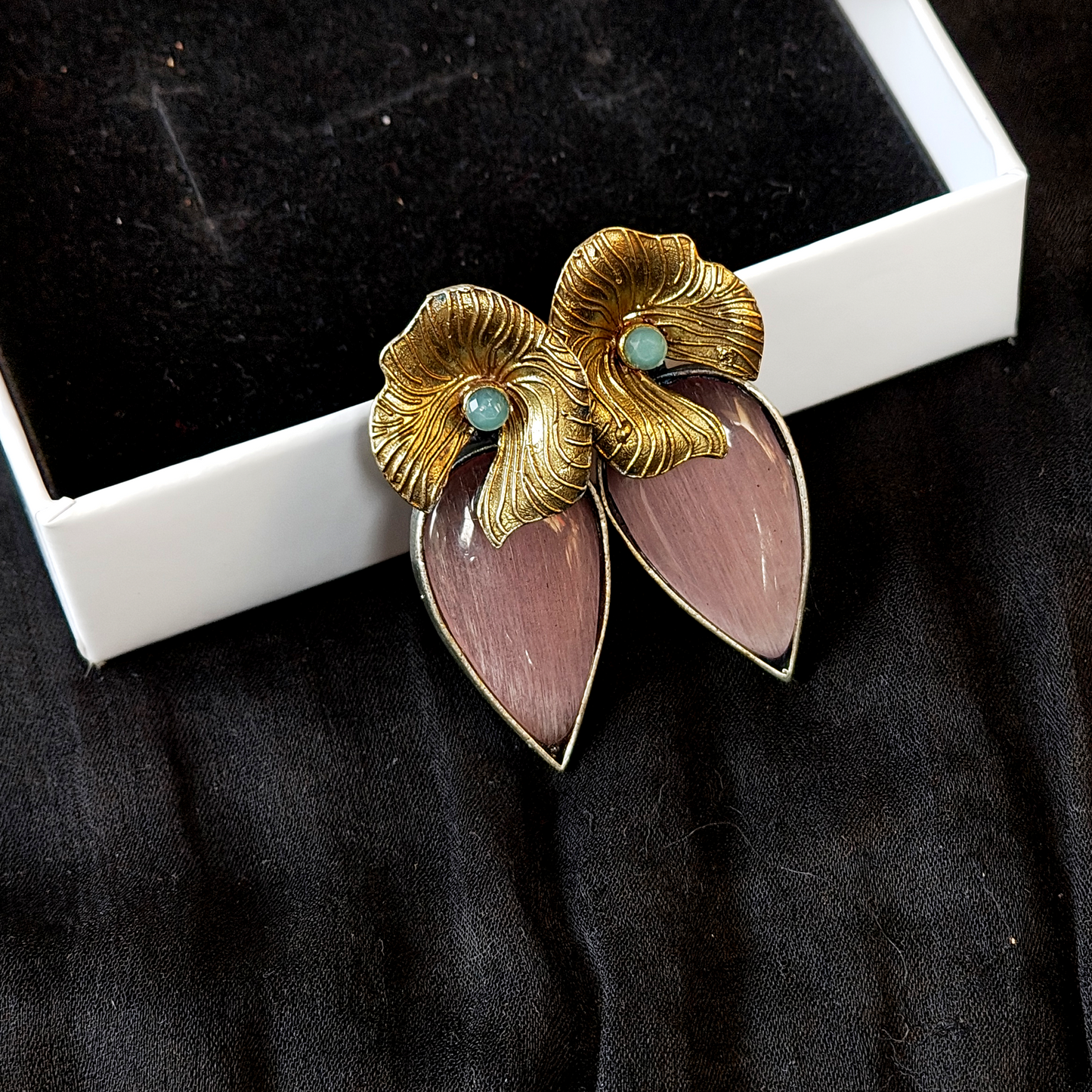Leaf Gold Stud