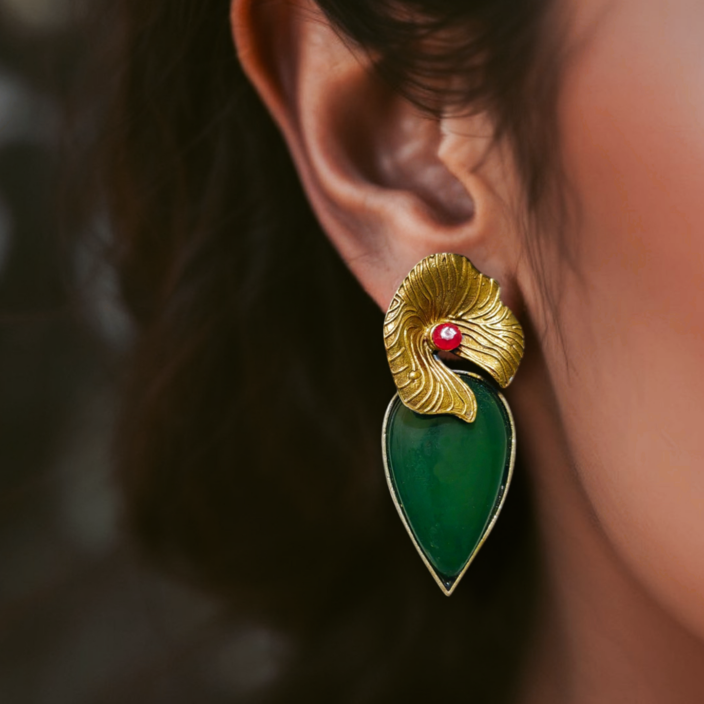 Leaf Gold Stud
