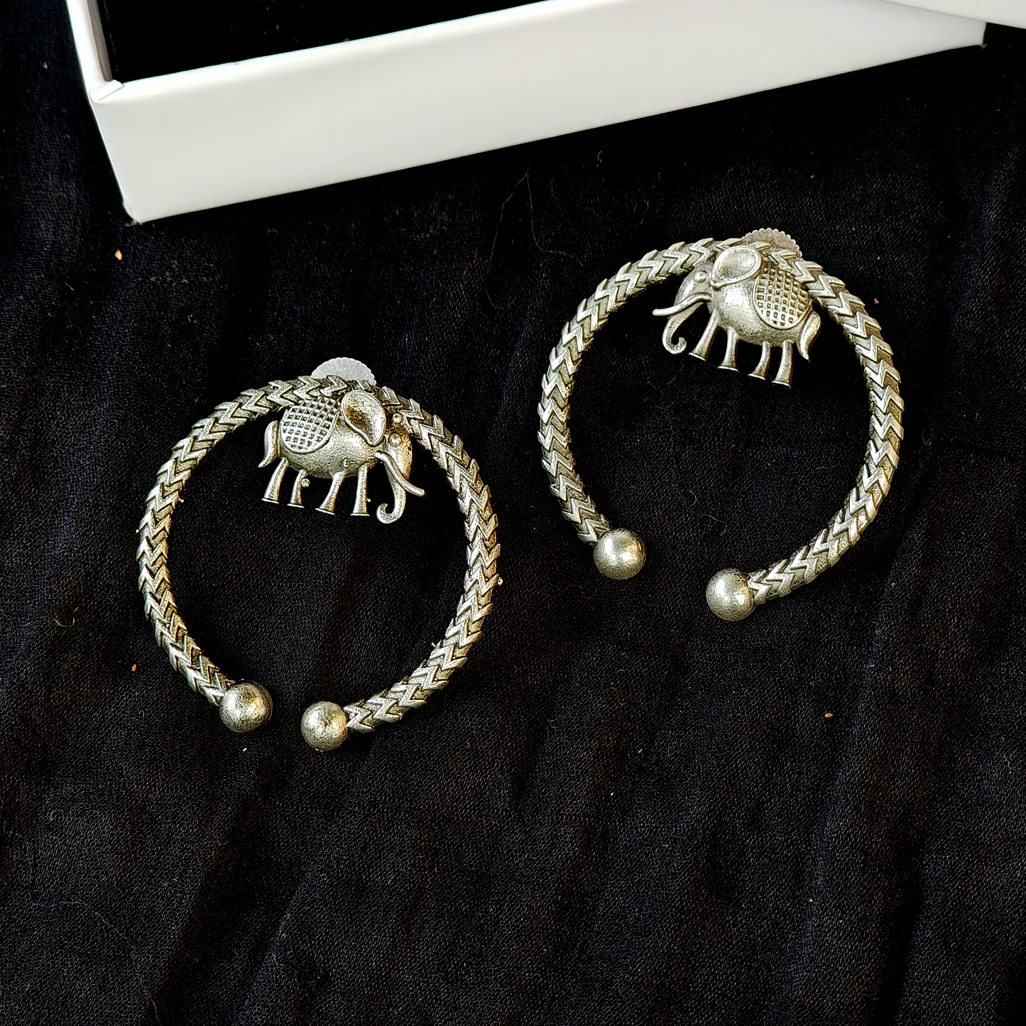 Majestic Elephant Hoop Drops