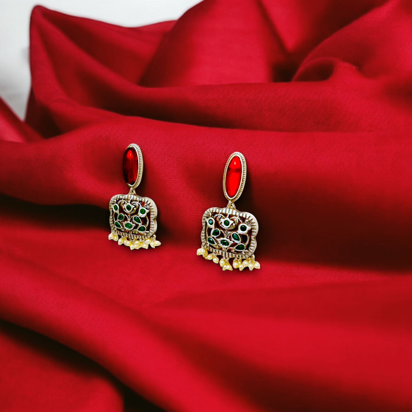 Regal Enamel Dangle