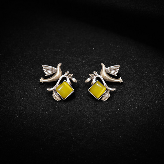 Dove Harmony Studs