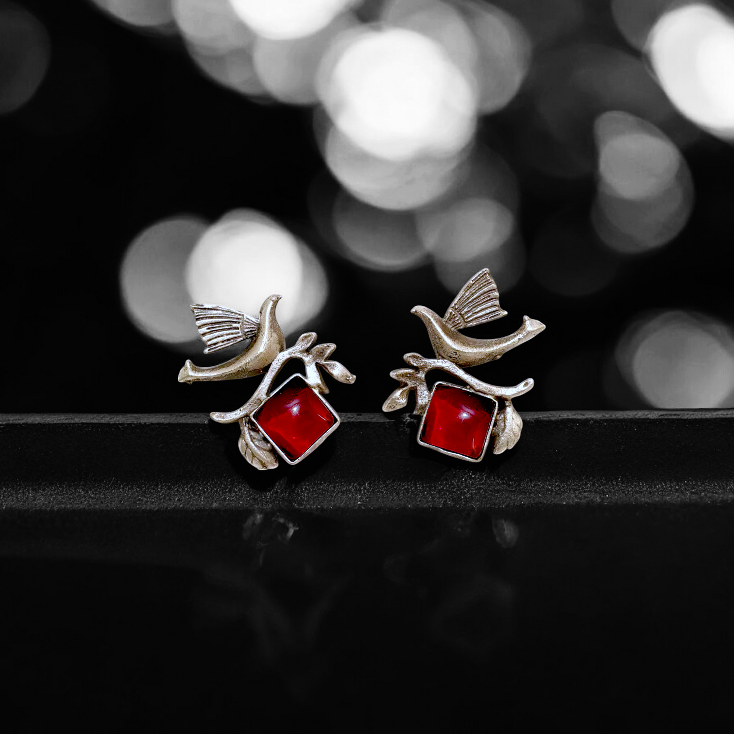 Dove Harmony Studs