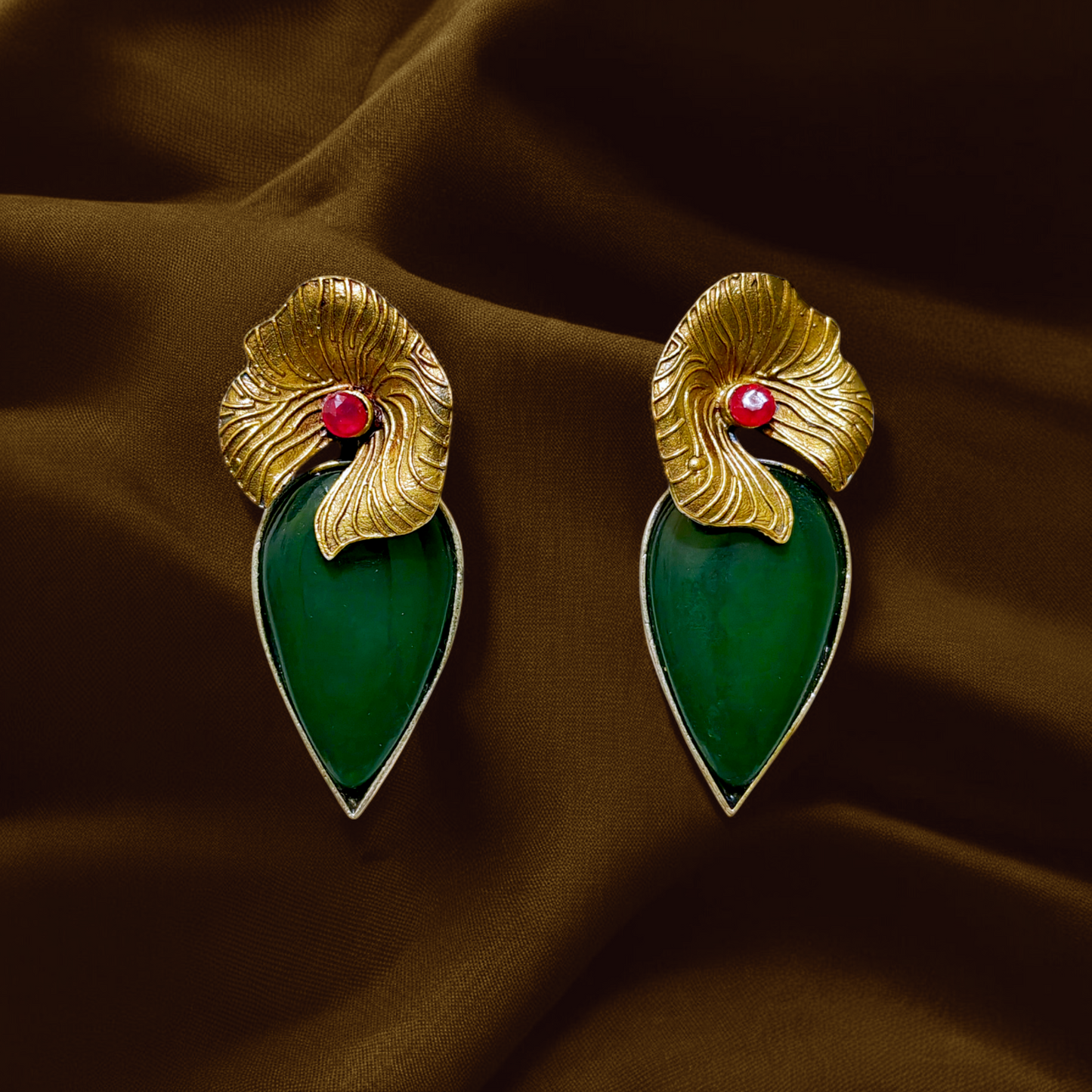 Leaf Gold Stud