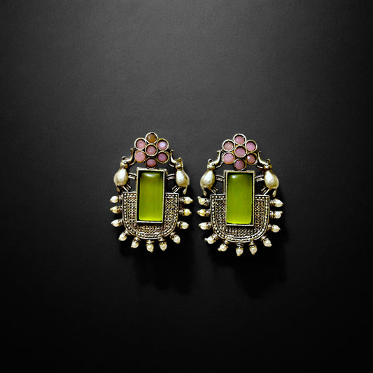 Monalisa Elephant Studs